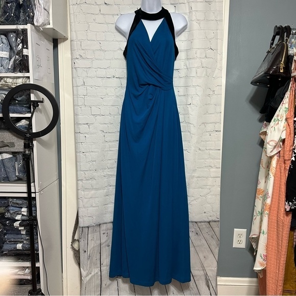 Halston Herritage NWT MAXI DRESS MEDIUM - Picture 7 of 10